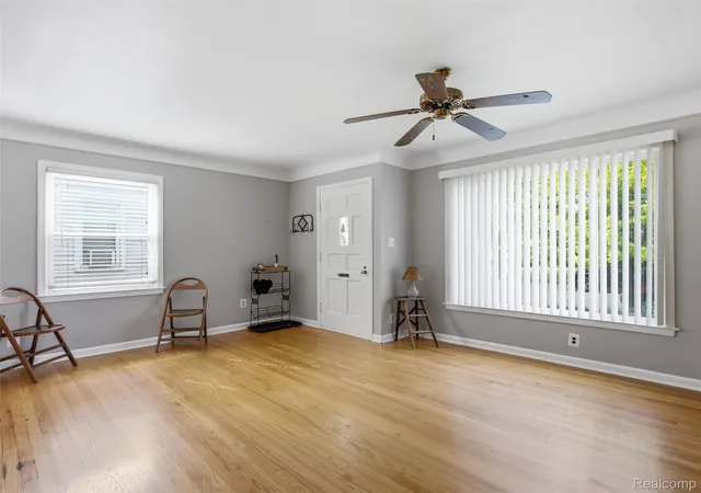 Photo 3 of Single family home for sale at 602 Dewey St, Royal Oak, MI 48067 | MLS# 20261066652 | Listing updated on 2026-10-07