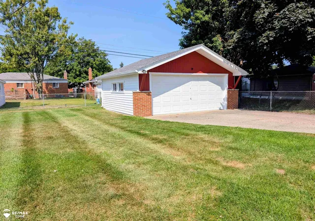 Photo 1 of Sale Pending at 8901 San Jose Ave, Redford, MI 48239 | MLS# 5050219230 | Listing updated on 2026-08-26