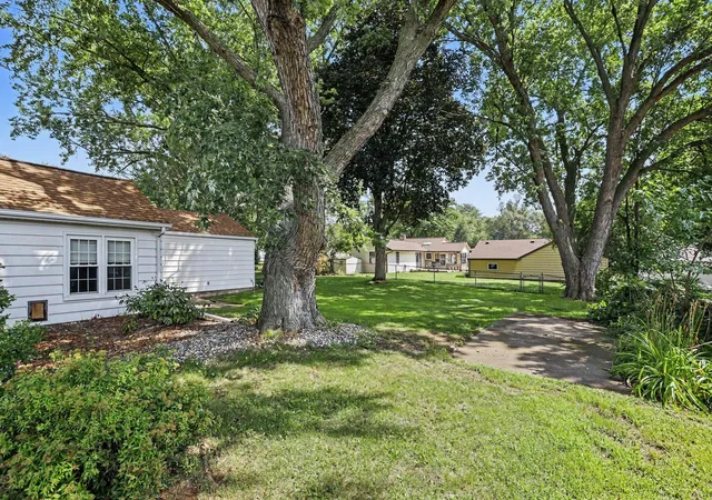15th image of 229 S 22nd St S, Battle Creek, MI 49015 | MLS# 66026043991