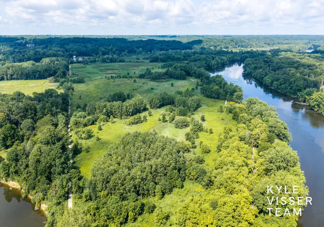 49th image of 1873 Grand River Dr Ne, Ada, MI 49301 | MLS# 65026043990