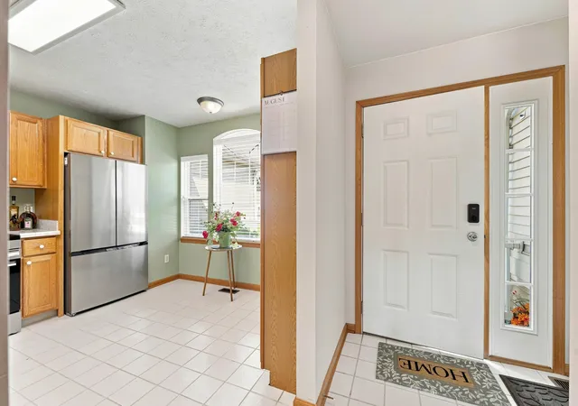 Photo 3 of Condo for sale at 1848 Quail Cvs Dr, Kalamazoo, MI 49009 | MLS# 66026043997 | Listing updated on 2026-09-11