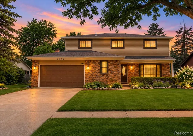2nd image of 1174 Player Dr, Troy, MI 48085 | MLS# 20261066674