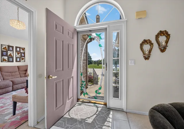 Listing Photo 5 - Condo for sale in building located at 3527 New Boston Dr, Sterling Heights, MI 48314