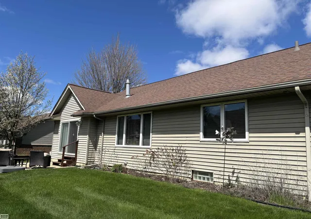 Listing Photo 2 - Condo for sale in building located at 34904 Chickadee Ridge, Richmond, MI 48062 - Unit #