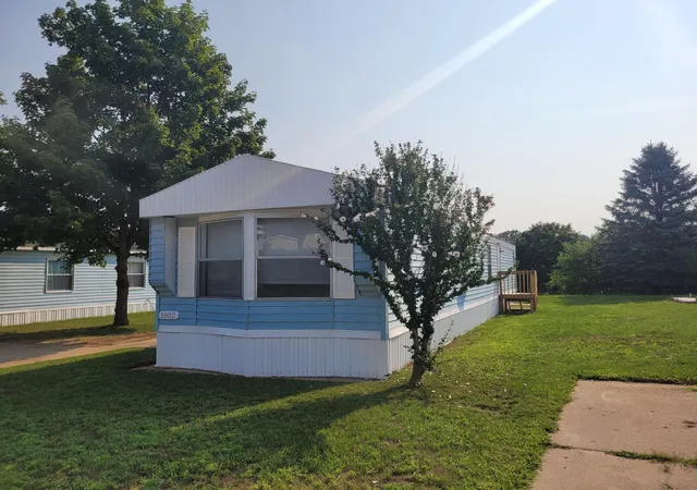 2nd image of 1802 Rhoda St Se #221, Lowell, MI 49331 | MLS# 65026044020