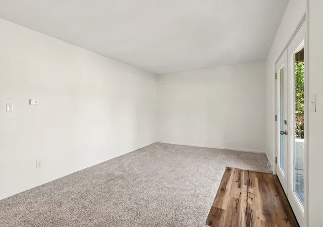 Photo 3 of Single family home for sale at 516 Evart St, Cadillac, MI 49601 | MLS# 65026044023 | Listing updated on 2026-09-17