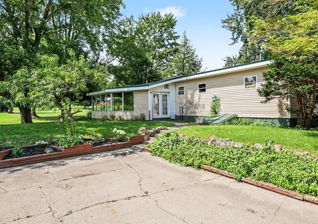 Photo 3 of Single family home for sale at 953 Weaver Rd, Bronson, MI 49028 | MLS# 62026044016 | Listing updated on 2026-09-13