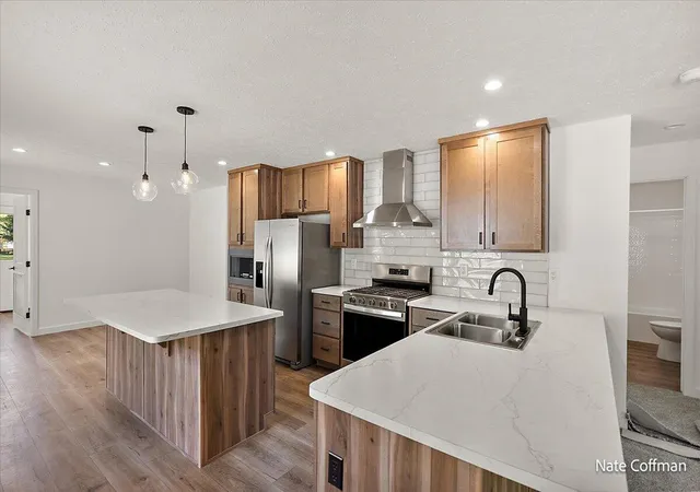 2nd image of 720 Park, Howard City, MI 49329 | MLS# 65026044014