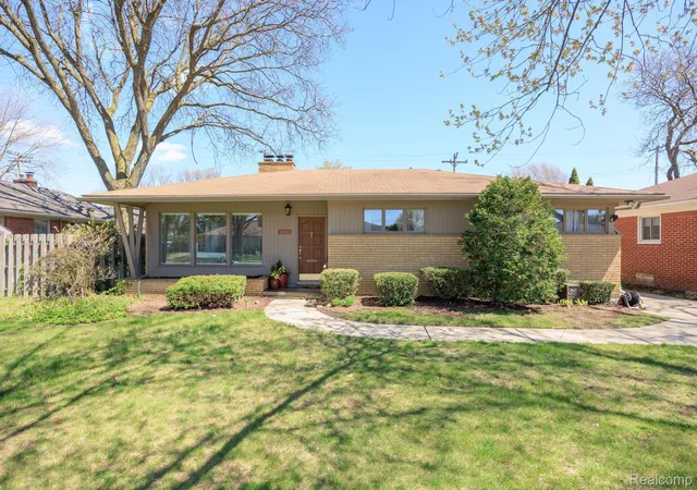 Photo 1 of Single family home for sale at 30712 Champine St, Saint Clair Shores, MI 48082 | MLS# 20261066696 | Listing updated on 2026-08-21
