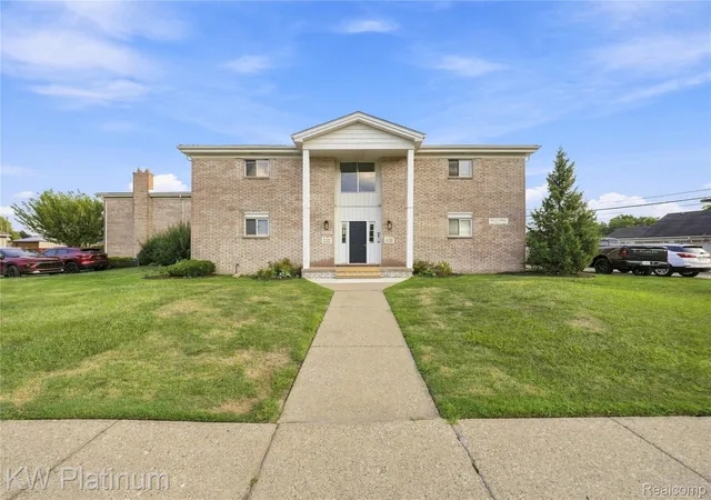 Photo 1 of Condo for sale at 21542 Saint Gertrude St #6, Saint Clair Shores, MI 48081 | MLS# 20261066702 | Listing updated on 2026-08-21