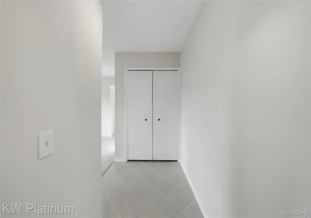 Photo 4 of Condo for sale at 21542 Saint Gertrude St #6, Saint Clair Shores, MI 48081 | MLS# 20261066702 | Listing updated on 2026-08-21