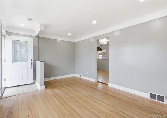 Photo 3 of Single family home for sale at 25317 Wagner Ave, Warren City Macomb, MI 48089 | MLS# 20261066709 | Listing updated on 2026-09-13