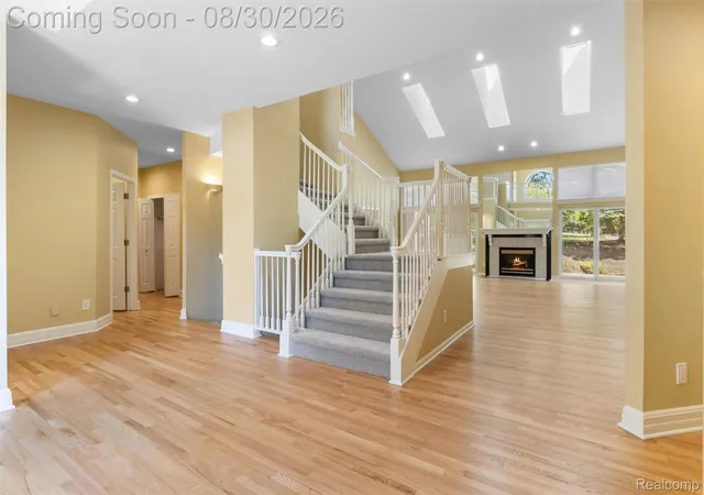 Photo 3 of Single family home for sale at 5593 Warrenshire Dr, West Bloomfield Charter Township Oakland, MI 48322 | MLS# 20261066704 | Listing updated on 2026-09-19