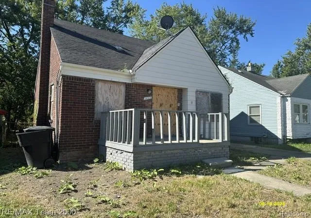 Photo 2 of Single family home for sale at 16410 Manning St, Detroit, MI 48205 | MLS# 20261066735 | Listing updated on 2026-09-09