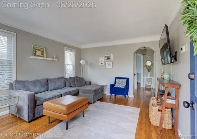 Photo 2 of Single family home for sale at 2946 Ellwood Ave, Berkley City Oakland, MI 48072 | MLS# 20261066731 | Listing updated on 2026-08-31