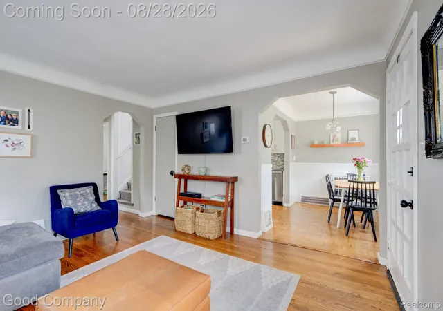 Photo 4 of Single family home for sale at 2946 Ellwood Ave, Berkley City Oakland, MI 48072 | MLS# 20261066731 | Listing updated on 2026-08-31