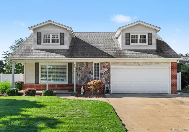 1st image of 1880 Kenwood St, Trenton, MI 48183 | MLS# 20261066758
