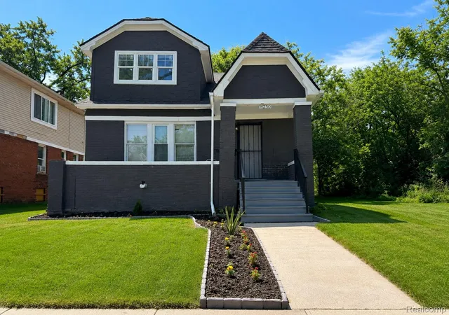 Photo 1 of Single family home for sale at 14250 Elmdale St, Detroit, MI 48213 | MLS# 20261066763 | Listing updated on 2026-08-22