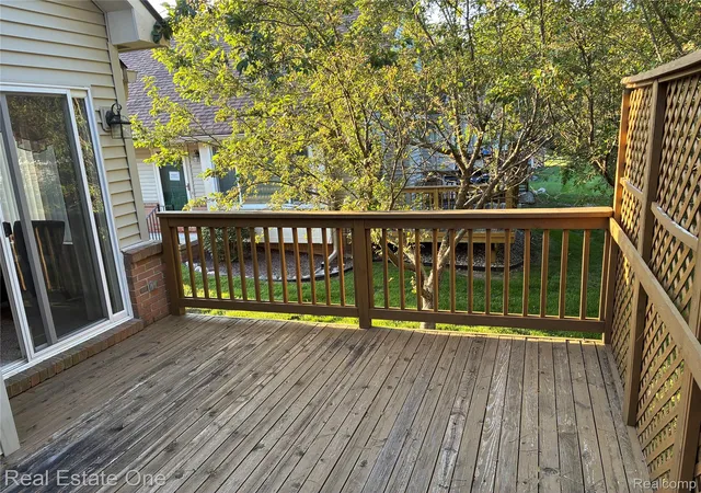 17th image of 1040 Bird Song Lane Lane, Milford Village Oakland, MI 48381 | MLS# 20261066770