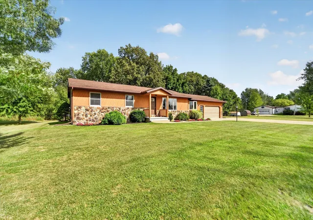 2nd image of 214 N Reed St, Ashley, MI 48806 | MLS# 79080072596
