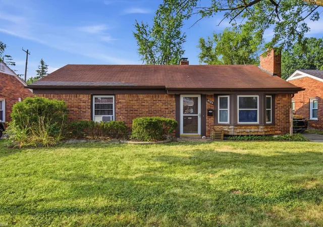 Photo 1 of Single family home for sale at 4325 W 14 Mile Rd, Royal Oak, MI 48073 | MLS# 58050219247 | Listing updated on 2026-08-20