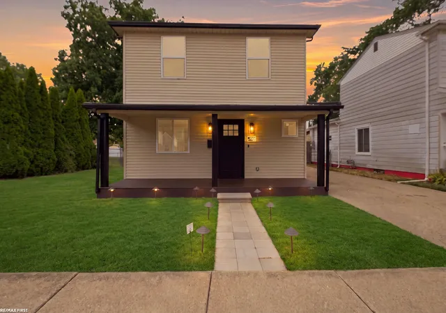 Photo 2 of Single family home for sale at 28751 Maple St, Roseville, MI 48066 | MLS# 58050219265 | Listing updated on 2026-08-21