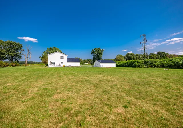 38th image of 9658 D Dr N, Battle Creek, MI 49014 | MLS# 66026044108