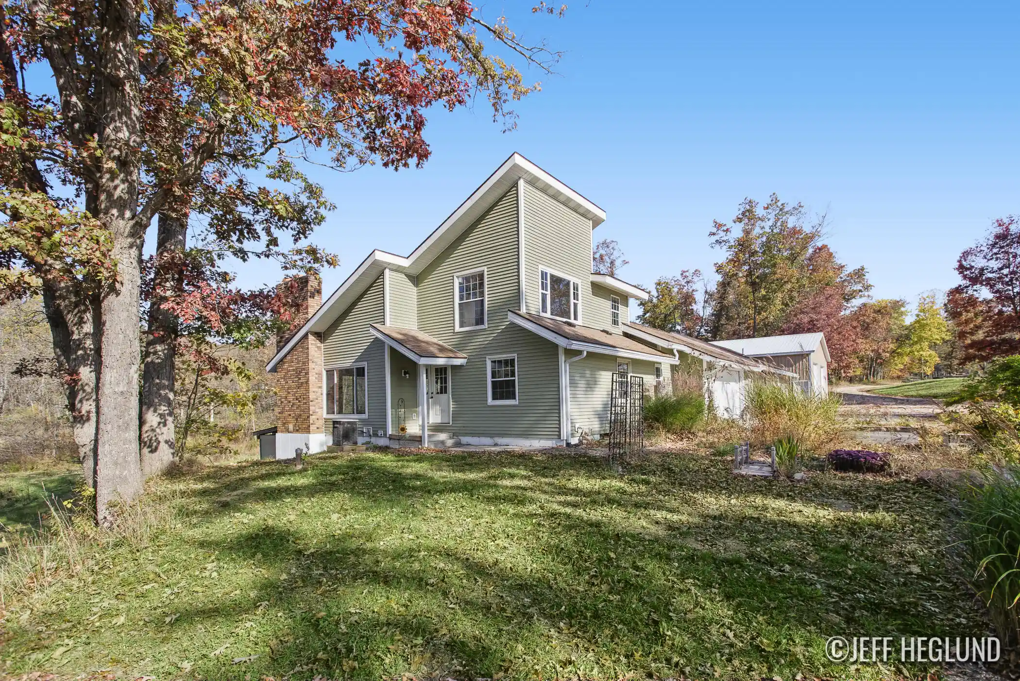 Photo 1 of Single family home for sale at 9310 Bluewater Hwy, Boston Township Ionia, MI 48881 | MLS# 65026044065 | Listing updated on 2026-10-31