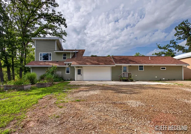 3rd image of 9310 Bluewater Hwy, Boston Township Ionia, MI 48881 | MLS# 65026044065