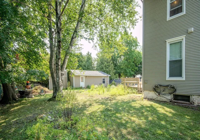 Photo 3 of Single family home for sale at 607 Pine St, Manistee, MI 49660 | MLS# 67026044110 | Listing updated on 2026-09-16