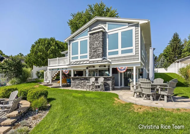 1st image of 1644 N Lakeview Dr, Mears, MI 49436 | MLS# 65026044103