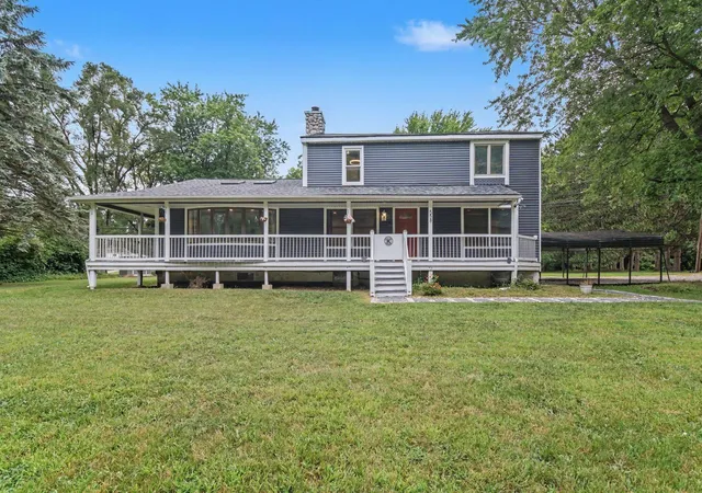 1st image of 558 W Clarkston, Lake Orion, MI 48362 | MLS# 81026044107