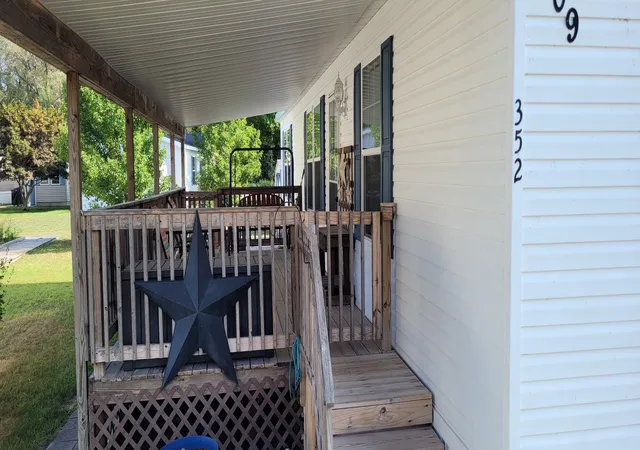 2nd image of 7309 White Swan Ln, Ludington, MI 49431 | MLS# 67026044106