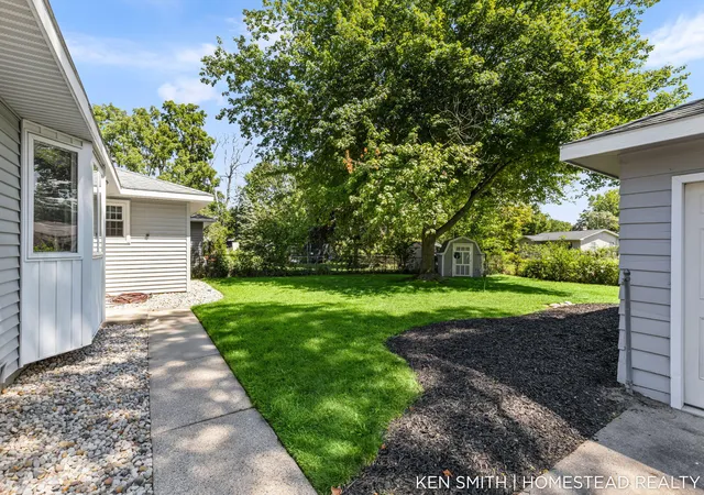 Photo 3 of Single family home for sale at 4072 Lila St SW, Grandville, MI 49418 | MLS# 65026044036 | Listing updated on 2026-09-10