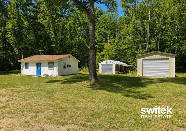 2nd image of 7469 E Lane St, Newaygo, MI 49337 | MLS# 65026044083