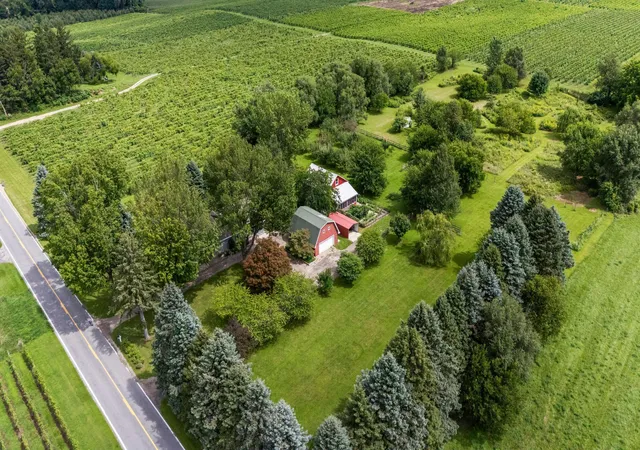 Photo 3 of Single family home for sale at 8467 S Scottdale Rd, Berrien Springs, MI 49103 | MLS# 69026044056 | Listing updated on 2026-09-02