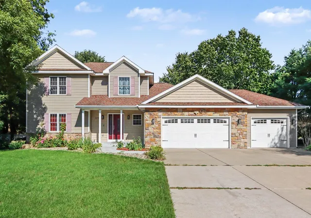 Photo 1 of Single family home for sale at 7977 Interlochen St, Kalamazoo, MI 49009 | MLS# 66026044062 | Listing updated on 2026-09-15