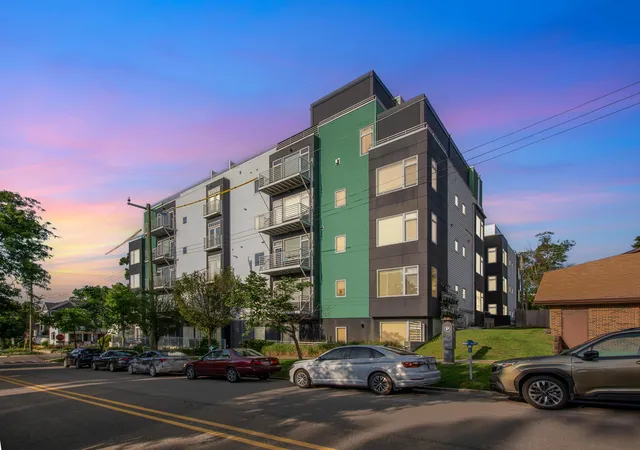 Photo 2 of Condo for sale at 121 W Kingsley St #502, Ann Arbor, MI 48103 | MLS# 81026044099 | Listing updated on 2026-08-28