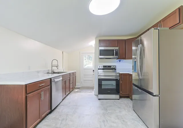 Photo 3 of Single family home for sale at 403 S 9th Street, Niles, MI 49120 | MLS# 69026044129 | Listing updated on 2026-09-21