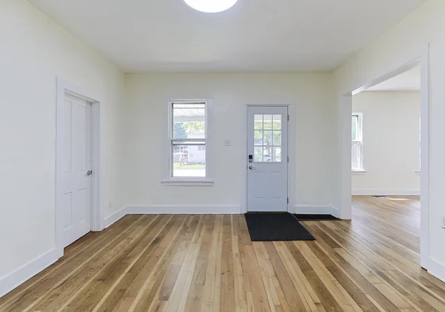 Photo 4 of Single family home for sale at 403 S 9th Street, Niles, MI 49120 | MLS# 69026044129 | Listing updated on 2026-09-21
