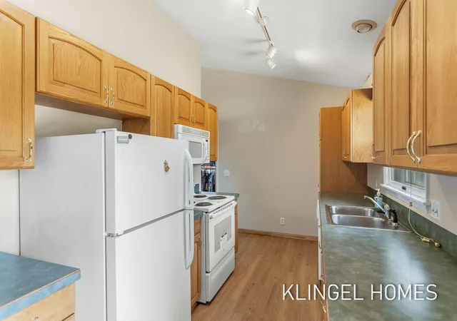 Photo 3 of Single family home for sale at 15469 Mercury Dr, Grand Haven, MI 49417 | MLS# 71026044131 | Listing updated on 2026-09-01
