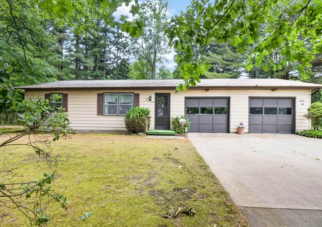 Photo 1 of Sale Pending at 239 Pine Ridge Rd, Battle Creek, MI 49017 | MLS# 64026044098 | Listing updated on 2026-08-27