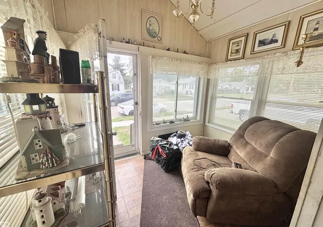 Photo 4 of Single family home for sale at 1505 E Jarvis Ave, Hazel Park, MI 48030 | MLS# 58050219289 | Listing updated on 2026-08-20