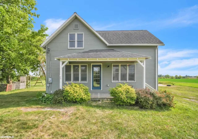 2nd image of 3818 E Hammell Beach Rd, Au Gres, MI 48703 | MLS# 61050219290