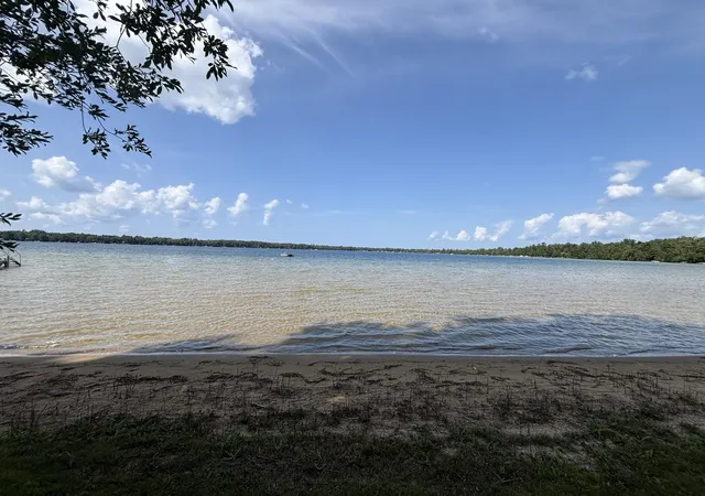 5th image of 14438 Williams Dr, Elk Rapids, MI 49629 | MLS# 78080072615
