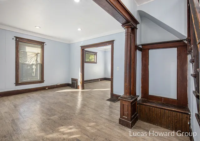 Photo 3 of Single family home for sale at 737 Dolbee Ave Se, Grand Rapids, MI 49506 | MLS# 65026044156 | Listing updated on 2026-08-28