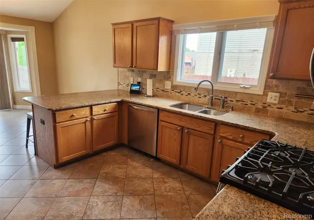 Photo 2 of Single family home for sale at 29007 Oakmont Dr, Chesterfield, MI 48051 | MLS# 20261066814 | Listing updated on 2026-08-27