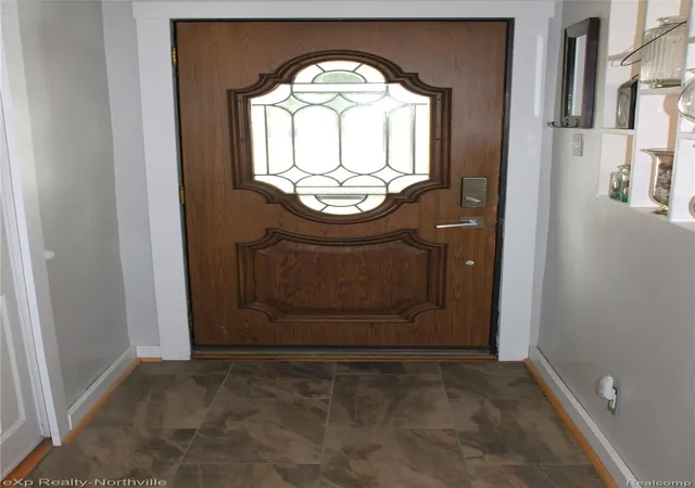 3rd image of 6787 Robinson Ave, Allen Park, MI 48101 | MLS# 20261066816