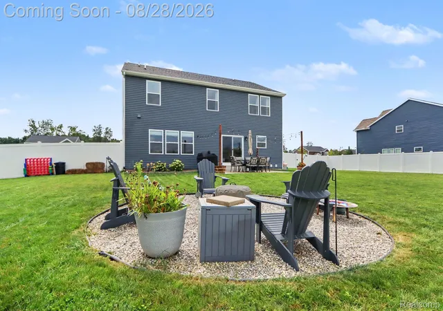 Photo 3 of Single family home for sale at 5276 Brinson Ln, Kalamazoo, MI 49009 | MLS# 20261066819 | Listing updated on 2026-10-29