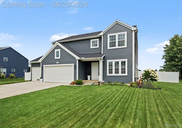 Photo 3 of Single family home for sale at 5276 Brinson Ln, Texas Charter Township Kalamazoo, MI 49009 | MLS# 20261066819 | Listing updated on 2026-09-12